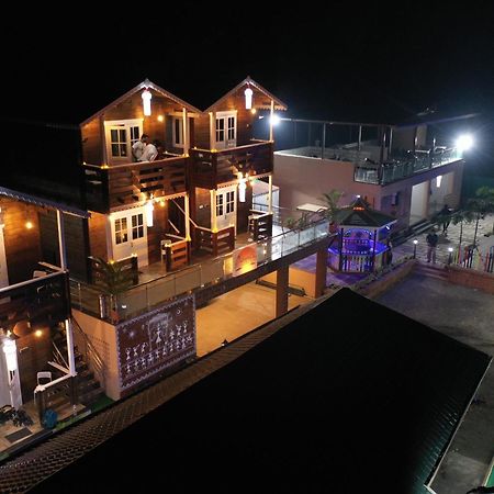 Coastal Bay Inn Alībāg Dış mekan fotoğraf