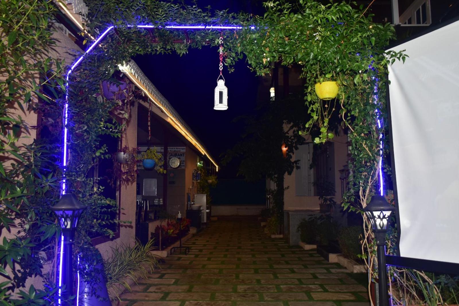 Coastal Bay Inn Alībāg Dış mekan fotoğraf
