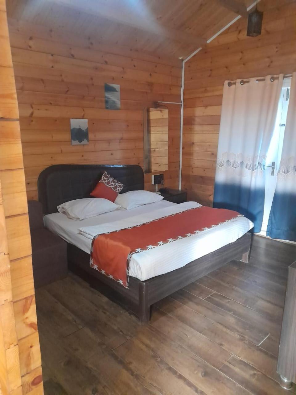 Coastal Bay Inn Alībāg Dış mekan fotoğraf