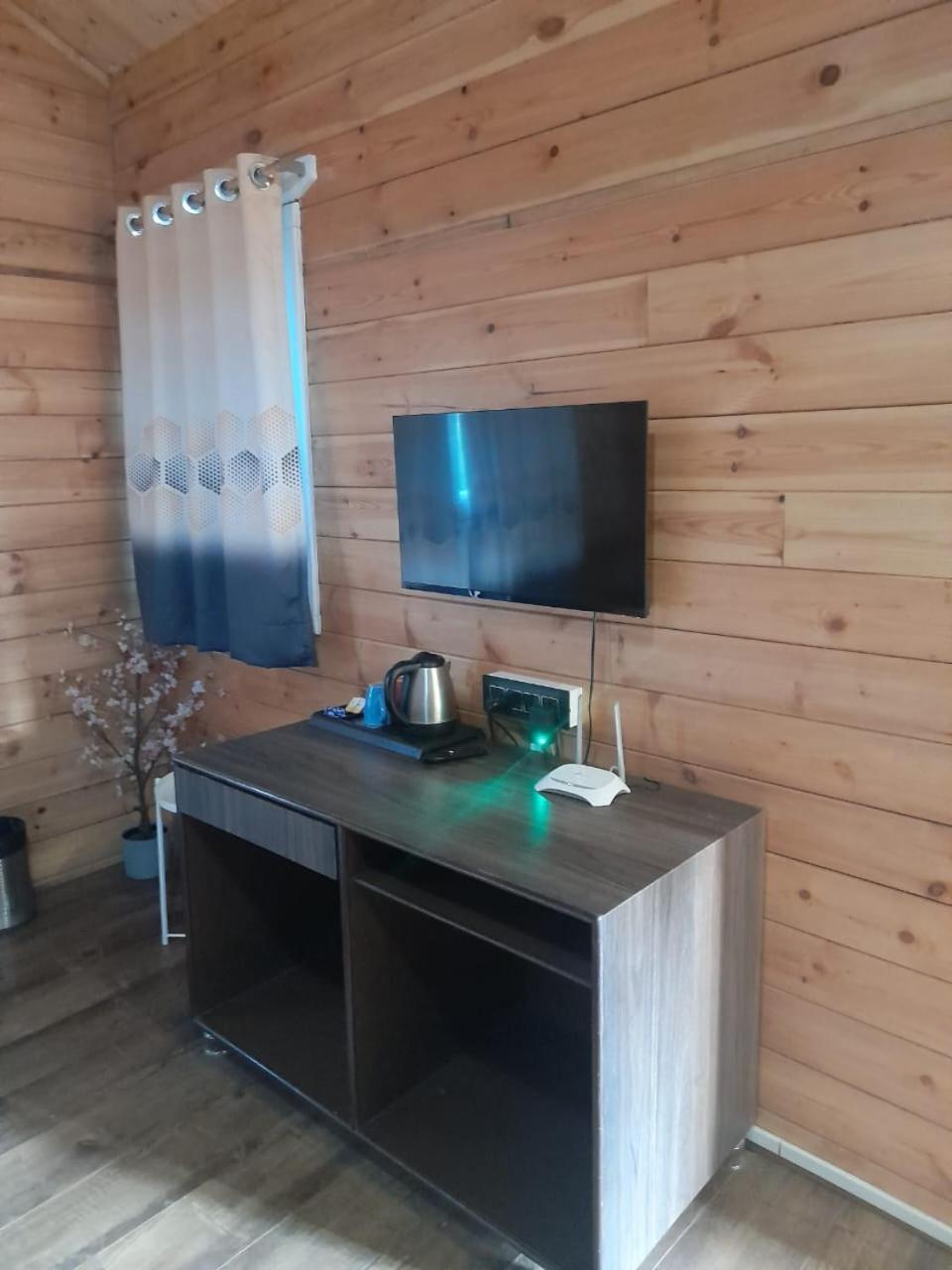 Coastal Bay Inn Alībāg Dış mekan fotoğraf