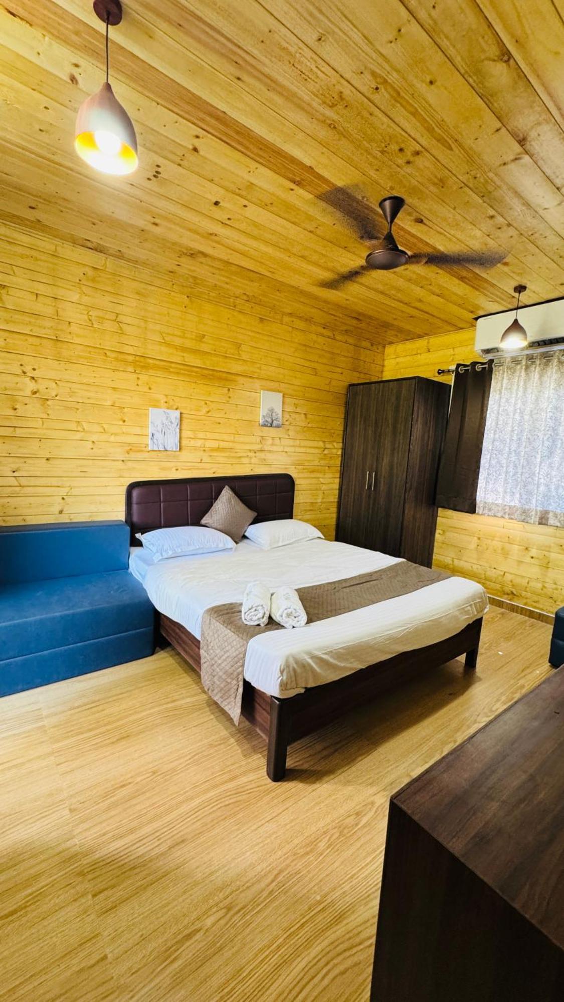 Coastal Bay Inn Alībāg Dış mekan fotoğraf