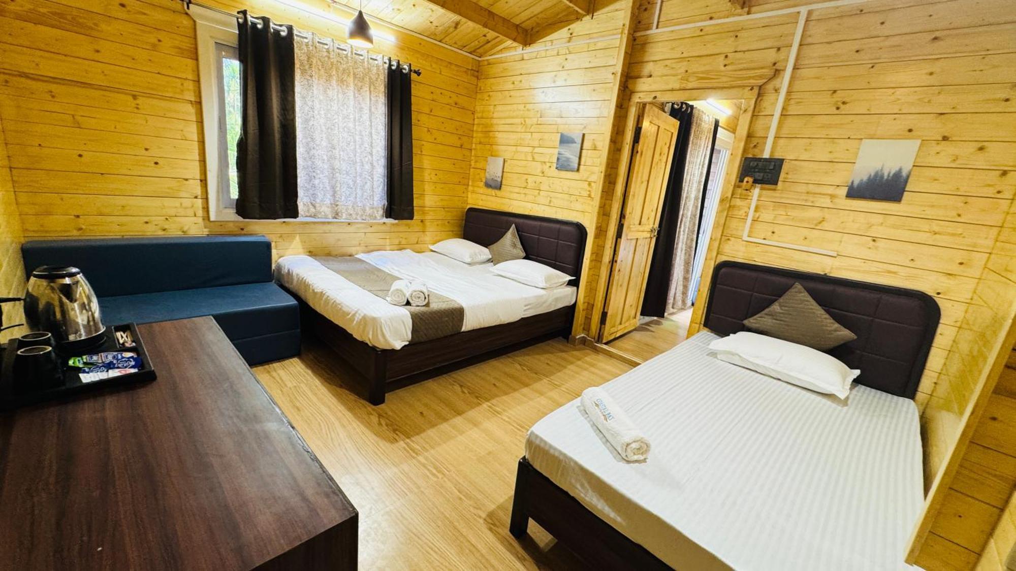 Coastal Bay Inn Alībāg Dış mekan fotoğraf