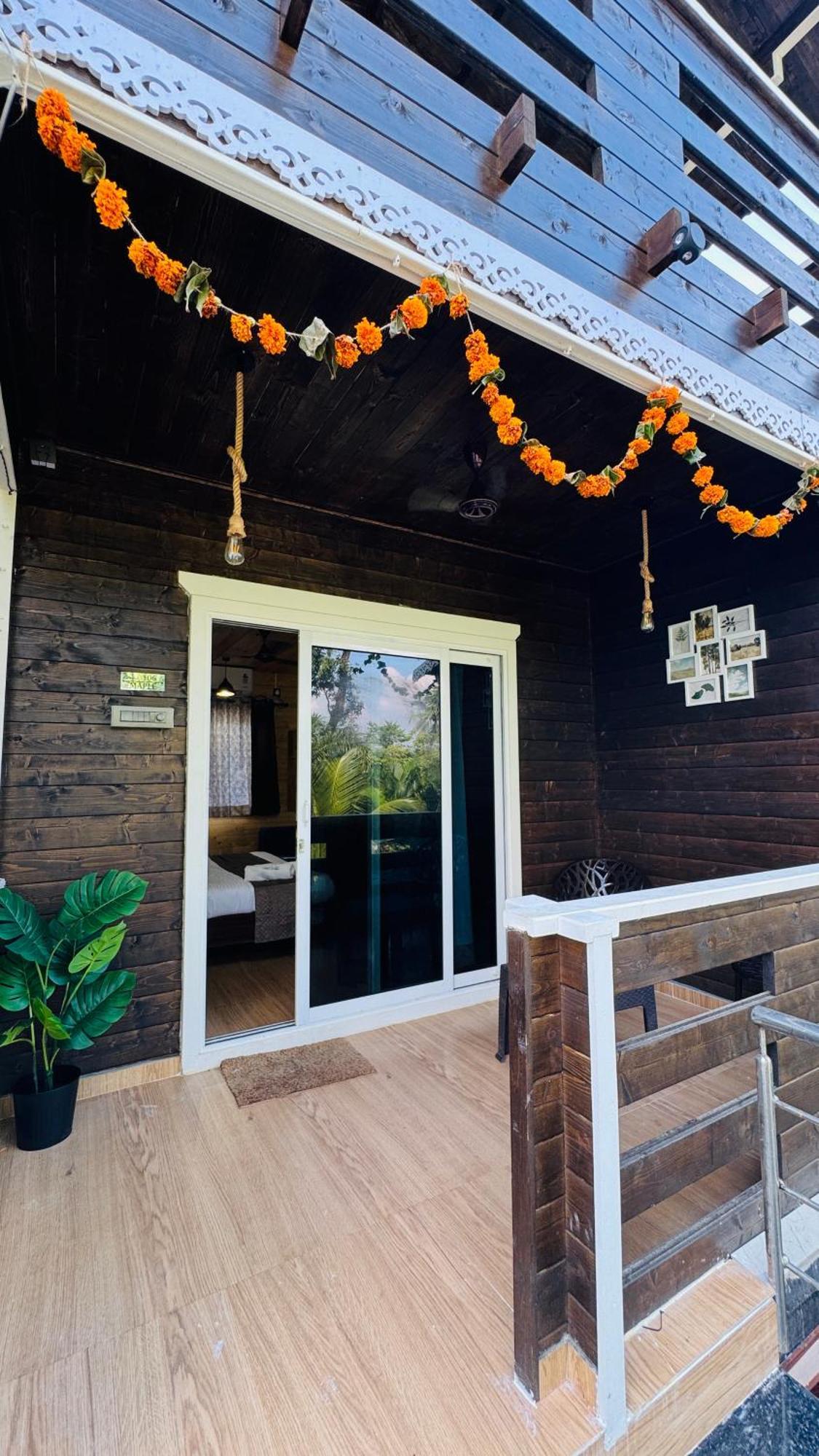 Coastal Bay Inn Alībāg Dış mekan fotoğraf